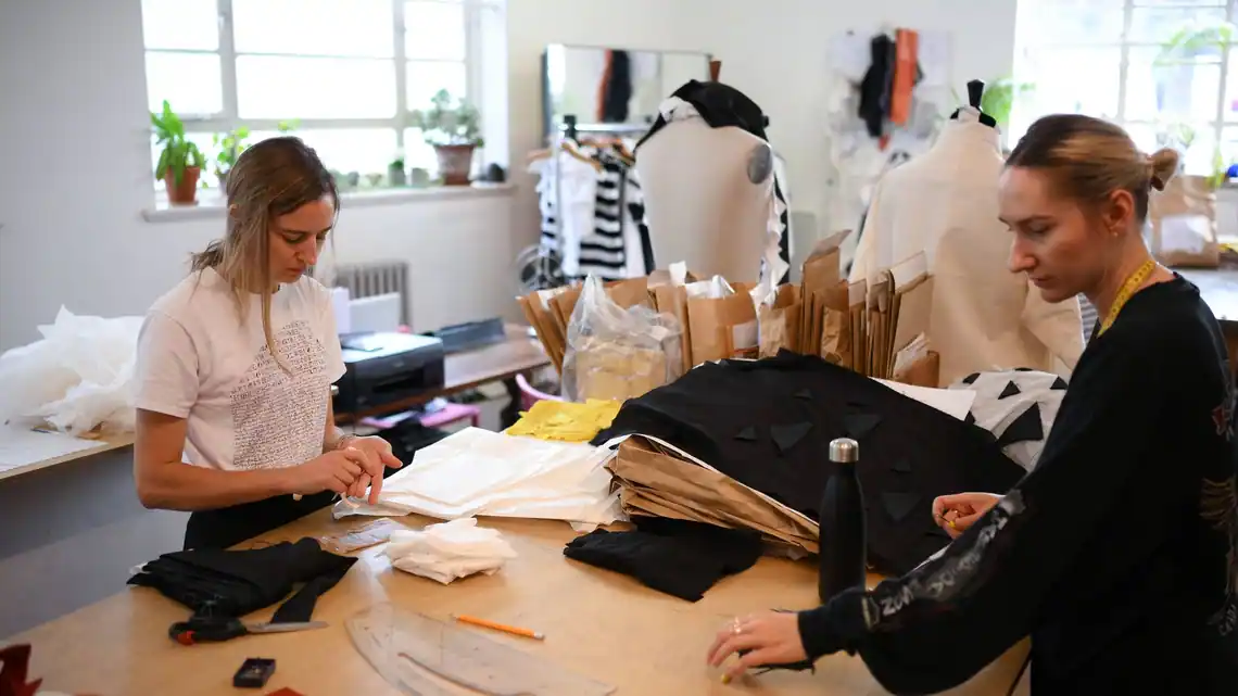 What is the Advantage of Being a Fashion Designer in